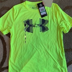 Under Armour tee